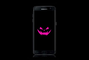 Hot Pink Halloween wallpaper